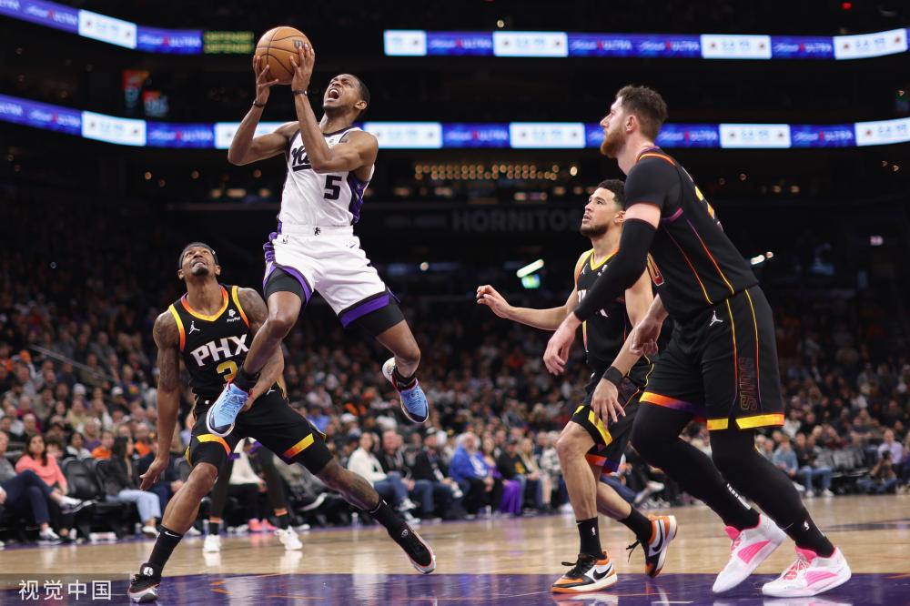 更是在潜移 更是在潜移